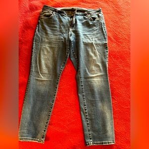 Size 20w, boyfriend cut, Kut jeans